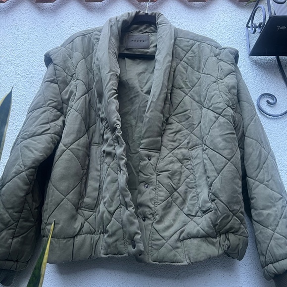 BLANK  NYC Olive Green Quilted Puffer Jacket - Picture 13 of 15